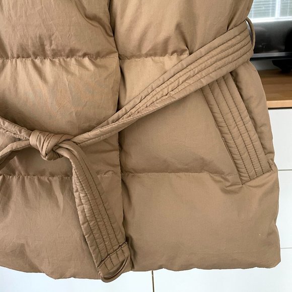 Aritzia Alta Puffer Vest - Picture 6 of 10